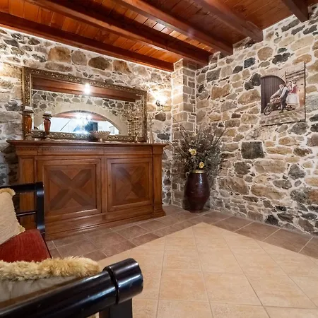 Holiday home Traditional Stone House Ariadne Near Matala Petrokefalion